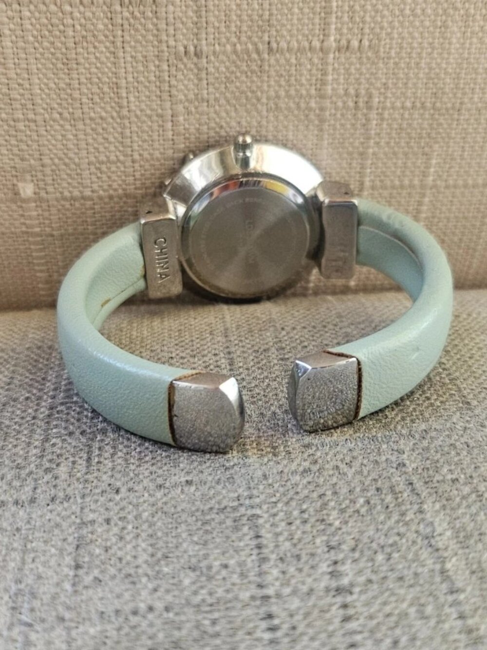 Accutime Ladies Wristwatch Cuff Band Bracelet Crystals Accent Bezel Analog Watch - Picture 6 of 11